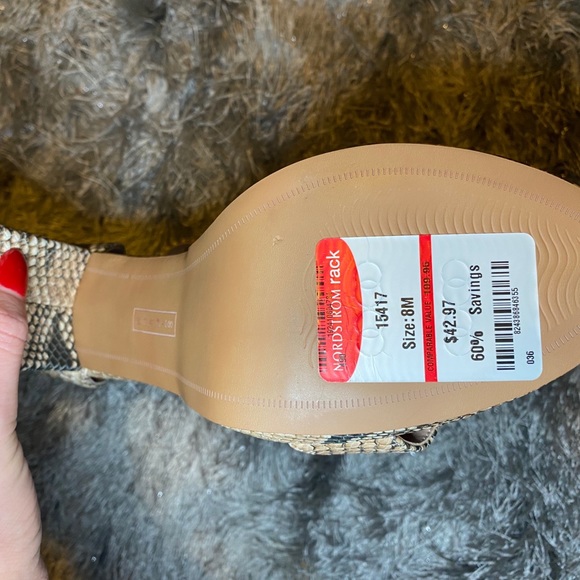 NWB Steve Madden Clunky heels - Picture 6 of 6